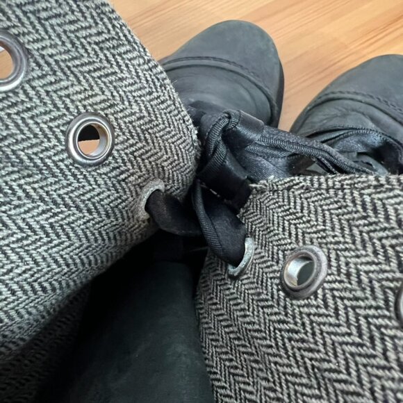 Dr. Martins Boots The Original Ribbon Lace Up Herringbone Lined Size 9 US 41 EU - Picture 10 of 15